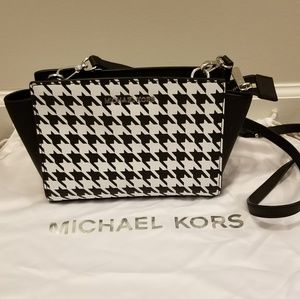 Michael Kors Crossbody Purse